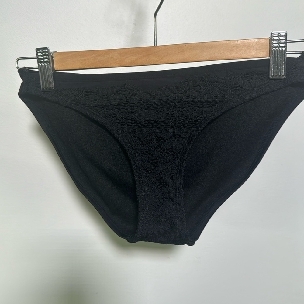 Woman’s Bikinis Bottom Size XS